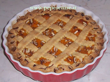 CROSTATA DI CAROTE E AMARETTI